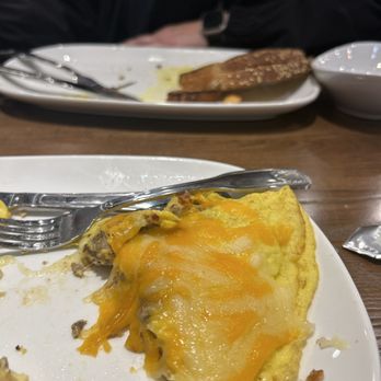 Another Broken Egg Cafe - Breakfast & Brunch Near Me - Mentor, Ohio