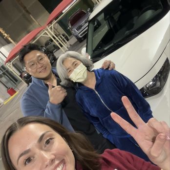 Towbin Kia - Fantastic Sales Representative Lucy - Car Dealers Near Me - Henderson, Nevada