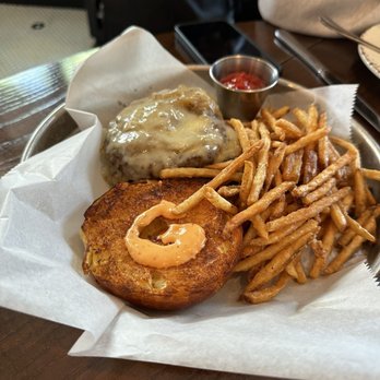 Village Social - Kitchen & Bar - Village Burger? - New American Near Me - Rye, New York