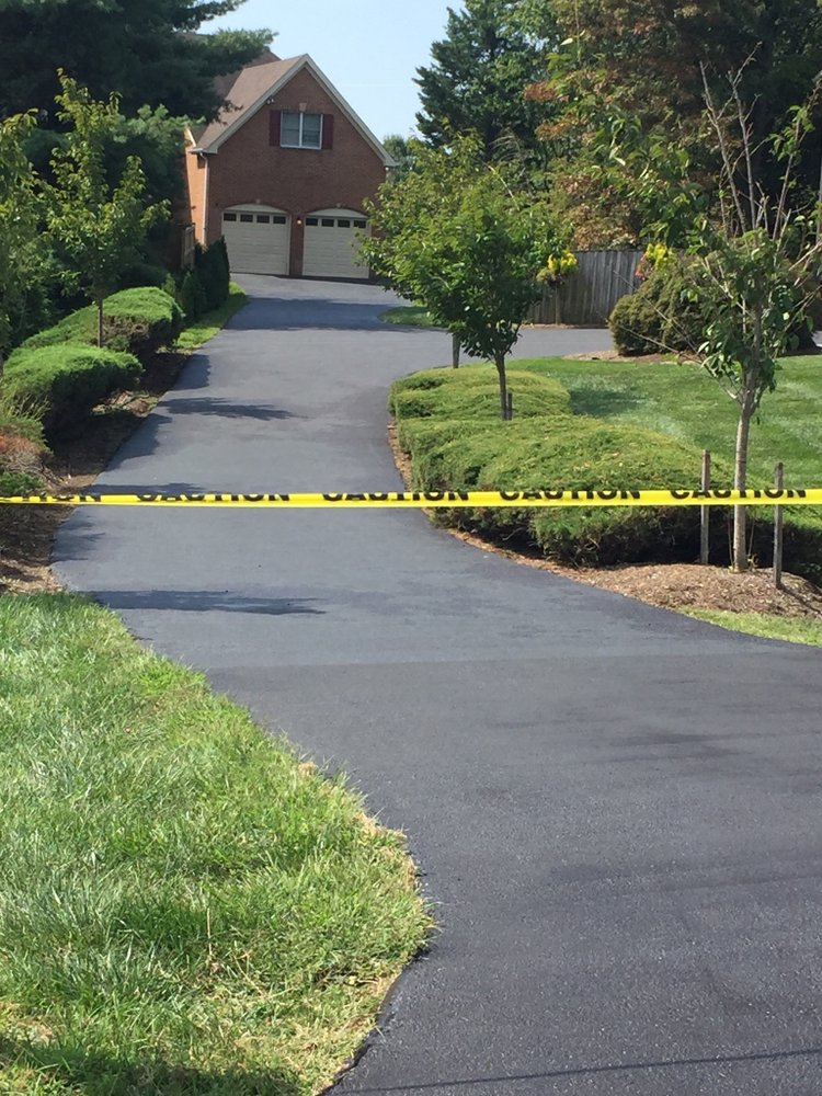 COMPLETELY DEVOTED Updated April 2024 18 Photos Toms Brook