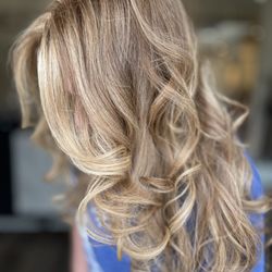 Jacqueline Jluv hair
