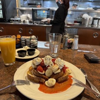 GoodFella's Cafe - French Toast - Breakfast & Brunch Near Me - Corona, California