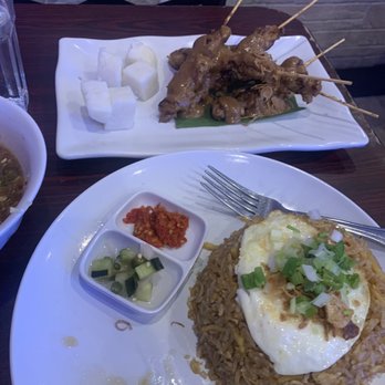 Awang Kitchen - 5 Pieces Sate Ayam / Chicken Satay Mixed Nasi Goreng Ikan Asin / Salty Fish Fried Rice - Indonesian Near Me - Elmhurst, New York
