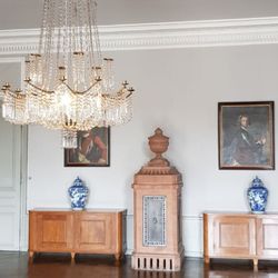 Residenz Ansbach - Deckenleuchter und Möbel