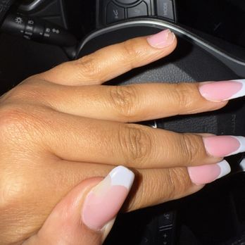 Nails and Spa Flor Amor - Broken nails - Skin Care Near Me - Los Angeles, California