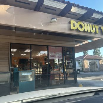 Donut Tree - Donuts Near Me - Walnut, California