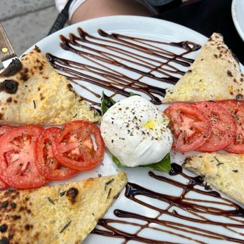Pizzicletta - Burrata - Pizza Near Me - Flagstaff, Arizona