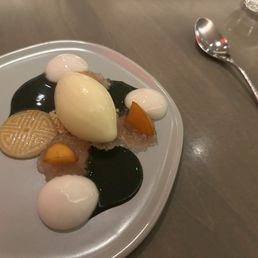 Dessert - yugua ala mode with syrup