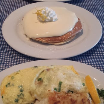 Moke's Bread & Breakfast - omelet with the most delicious sausage! the lilikoi pancakes are the BEST! - Breakfast & Brunch Near Me - Kailua, Hawaii