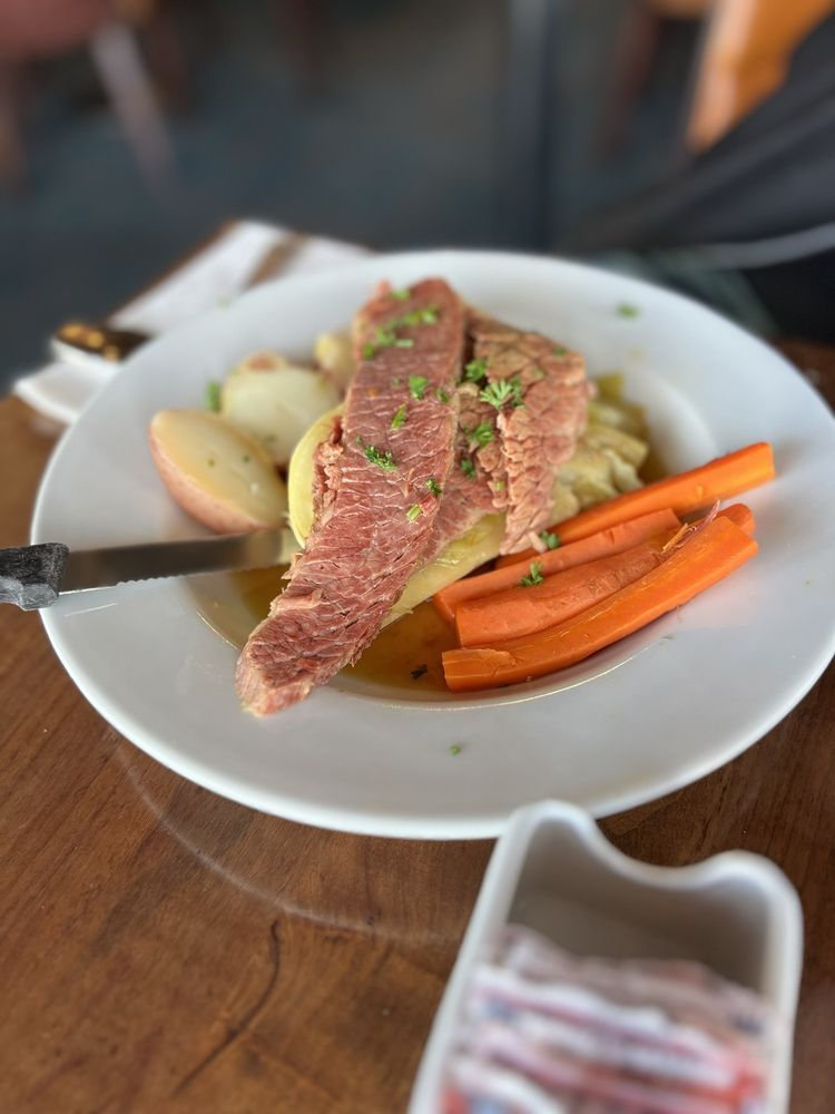 SHAKERS Updated September 2024 591 Photos & 532 Reviews 601 Fair