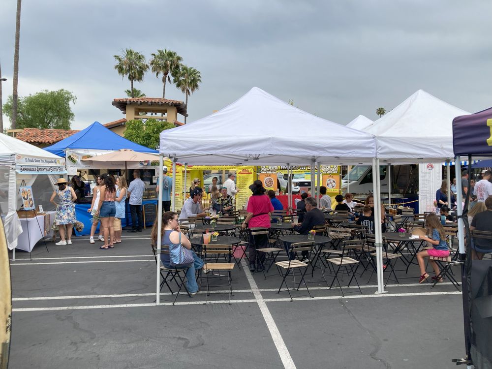 Rancho Santa Fe Farmers Market Logo