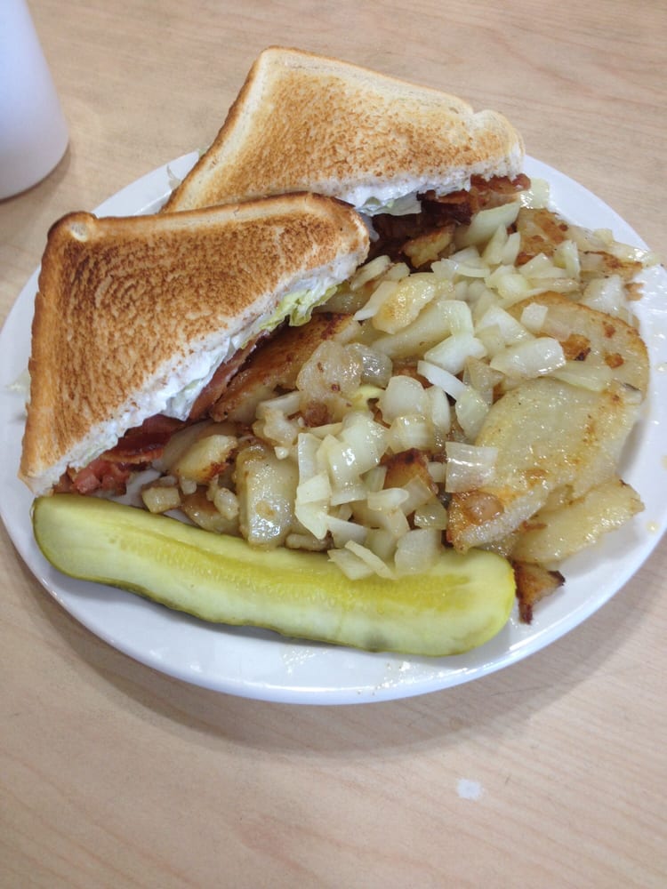 10 ACRE TRUCK STOP Updated September 2024 902A WallbridgeLoyalist