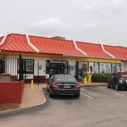 McDonald's - 1er juillet 2015.
Un court arrêt pour une p'tite crème molle à 1 dollar !