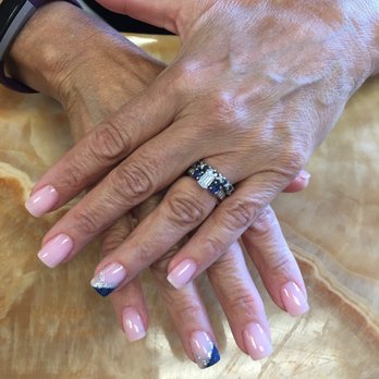 Luxe Nail Spa - Nih did a beautiful job!! Thank you - Nail Salons Near Me - Pompano Beach, Florida