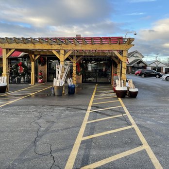 Pesche's Flowers - Nurseries & Gardening Near Me - Des Plaines, Illinois