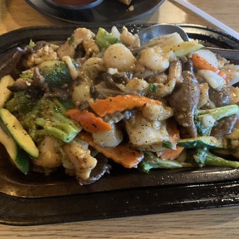 Chinatown Restaurant - Happy Family - Chinese Near Me - West Yellowstone, Montana Chinatown Restaurant - Happy Family - Chinese Near Me - West Yellowstone, Montana