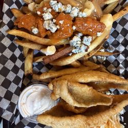 Fried fish & poutine