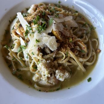 Bistro Boudin - Dungeness crab Linguine, capers in a lemon garlic sauce - Bakeries Near Me - San Francisco, California Bistro Boudin - Dungeness crab Linguine, capers in a lemon garlic sauce - Bakeries Near Me - San Francisco, California