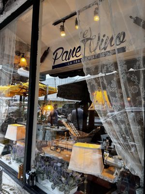 Pane e Vino by null