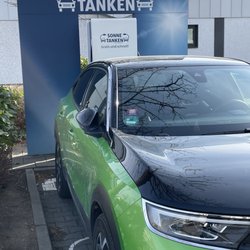 Aldi - Ladesäule CCS.