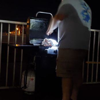 Bluegreen Vacations Casa del Mar, Ascend Resort Collection - 2 grills.ask for a grill kit at the desk - Hotels Near Me - Ormond Beach, Florida