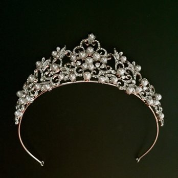 Tattered Rose - Every girl should have a tiara! I purchased this one at Tattered Rose. I'm sure you can find a unique treasure at this boutique. - Women's Clothing Near Me - St. Albert, Alberta Tattered Rose - Every girl should have a tiara! I purchased this one at Tattered Rose. I'm sure you can find a unique treasure at this boutique. - Women's Clothing Near Me - St. Albert, Alberta