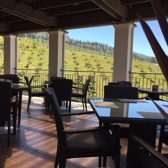 CedarCreek Estate Winery - Vineyard terrace restaurant - Wineries Near Me - Kelowna, British Columbia CedarCreek Estate Winery - Vineyard terrace restaurant - Wineries Near Me - Kelowna, British Columbia