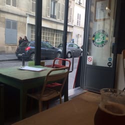 Les Deux Chauves - View from the front door before it got jam Packed lol