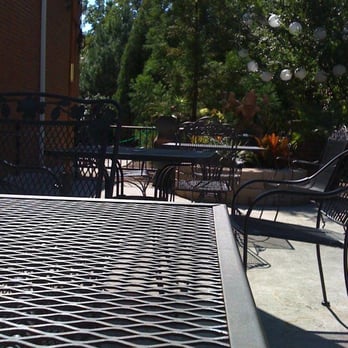 Thai Emerald - Outdoor patio - Thai Near Me - Roswell, Georgia Thai Emerald - Outdoor patio - Thai Near Me - Roswell, Georgia