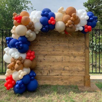 Alma’s Party Decor - Wooden Wall + a 13ft Balloon Garland - Balloon Services Near Me Alma’s Party Decor - Wooden Wall + a 13ft Balloon Garland - Balloon Services Near Me