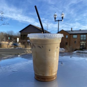 Carnegie Coffee - Iced caramel macchiato with extra caramel - Coffee & Tea Near Me - Carnegie, Pennsylvania Carnegie Coffee - Iced caramel macchiato with extra caramel - Coffee & Tea Near Me - Carnegie, Pennsylvania