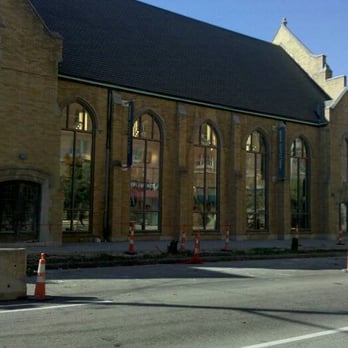 Urban Outfitters - Women's Clothing Near Me - Cincinnati, Ohio Urban Outfitters - Women's Clothing Near Me - Cincinnati, Ohio