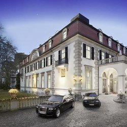 Schlosshotel Berlin - The PATRICK HELLMANN SCHLOSSHOTEL offers an outstandingly impressive ambience and 
the sort of shooting scenes you've been se...