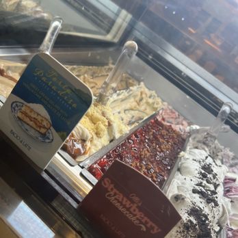 Bacio di Latte - Gelato - Ice Cream & Frozen Yogurt Near Me - Etiwanda, California