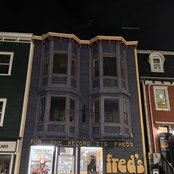 Fred's