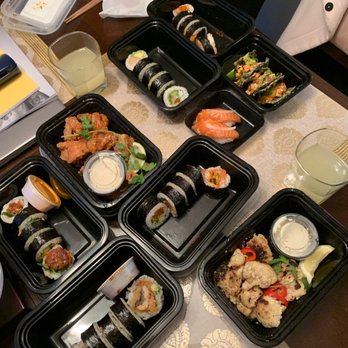 SUSHI-SAN - Charred Cauliflower, Togarashi Chicken Nuggets, Spicy Salmon Roll, Spicy Tuna Roll, Tako Tacos, Unagi/Freshwater Eel Roll - Sushi Bars Near Me - Chicago, Illinois