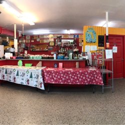 Tara's Roti Shop - Inside