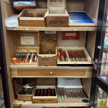 Star Liquor - Beer, Wine & Spirits Near Me - Waukee, Iowa