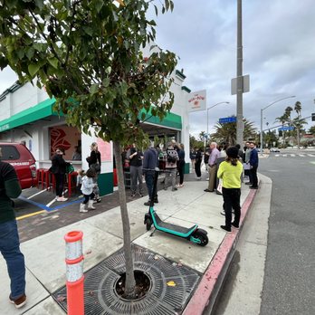 The Win-Dow Long Beach - Day 1. People love being the first in. I hope all day 1 customers remember to come back a couple weeks from now before they review. - Burgers Near Me - Long Beach, California