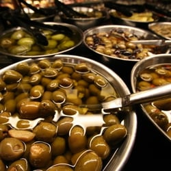 Papa Joe's Gourmet Marketplace - olives