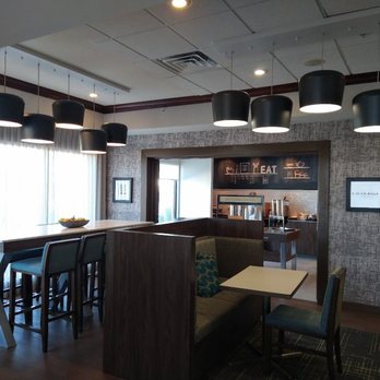 Hampton Inn Keokuk - Hotels Near Me - Keokuk, Iowa