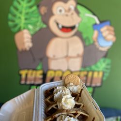 The Protein Jungle - Doña Marias Protein Waffle ! Sprinkle Protein Donut !