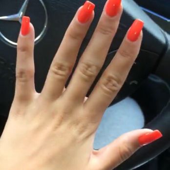 Versailles Nail Spa and Waxing - Gel manicure on natural nails - bad quality because screenshotted from a boomerang :/ - Nail Salons Near Me - Berkeley, California Versailles Nail Spa and Waxing - Gel manicure on natural nails - bad quality because screenshotted from a boomerang :/ - Nail Salons Near Me - Berkeley, California