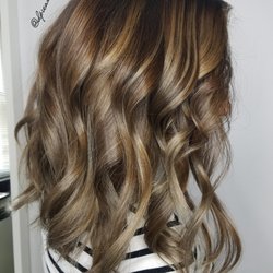 Salon Picazo - Lob and balayage