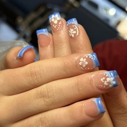 Guitar Nails Bar & Queen Spa