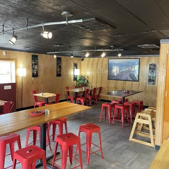Hang's Chinese Restaurant - Dining area - Chinese Near Me