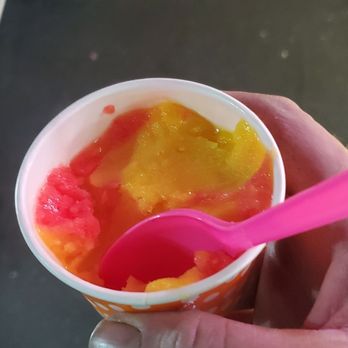 La Michoacana Premium - Half mango half watermelon water-based yumenas It's a must for a hot day to get a nice treat for yourself - Ice Cream & Frozen Yogurt Near Me - Los Angeles, California La Michoacana Premium - Half mango half watermelon water-based yumenas It's a must for a hot day to get a nice treat for yourself - Ice Cream & Frozen Yogurt Near Me - Los Angeles, California
