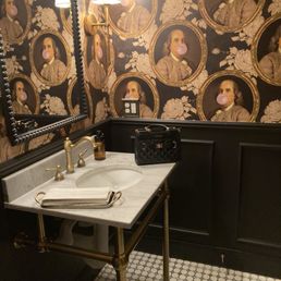 Playful Ben Franklin bathroom wallpaper Playful Ben Franklin bathroom wallpaper