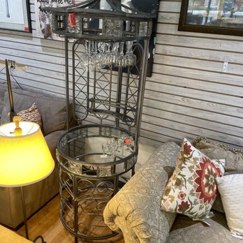 Outlet Bins - Bar I saw in the store, new it would be perfect...got a great deal - Thrift Stores Near Me - Fort Myers, Florida Outlet Bins - Bar I saw in the store, new it would be perfect...got a great deal - Thrift Stores Near Me - Fort Myers, Florida