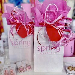 Spring Boutique - Spring gift bags